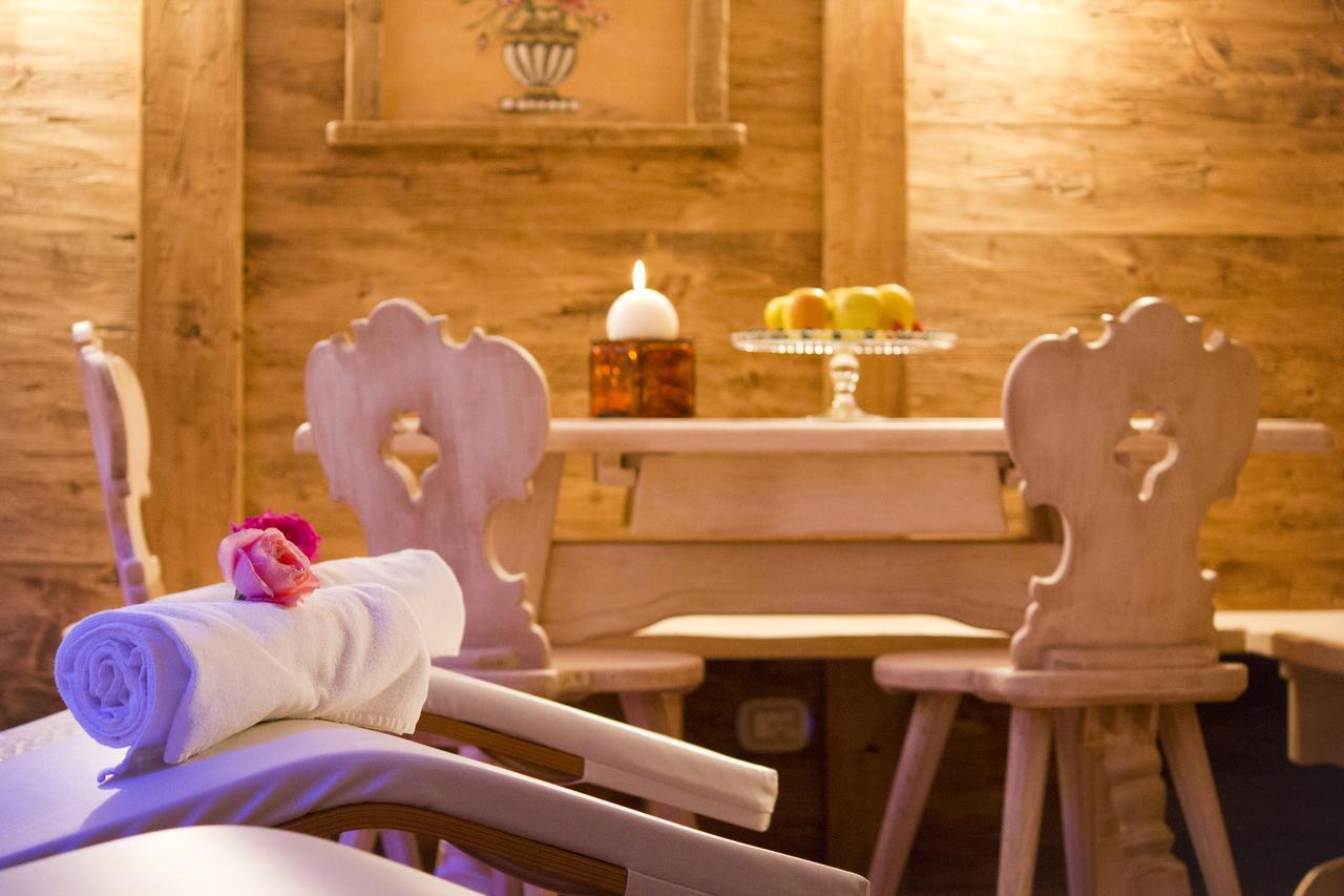 Hotel Lory Pinzolo Eksteriør bilde