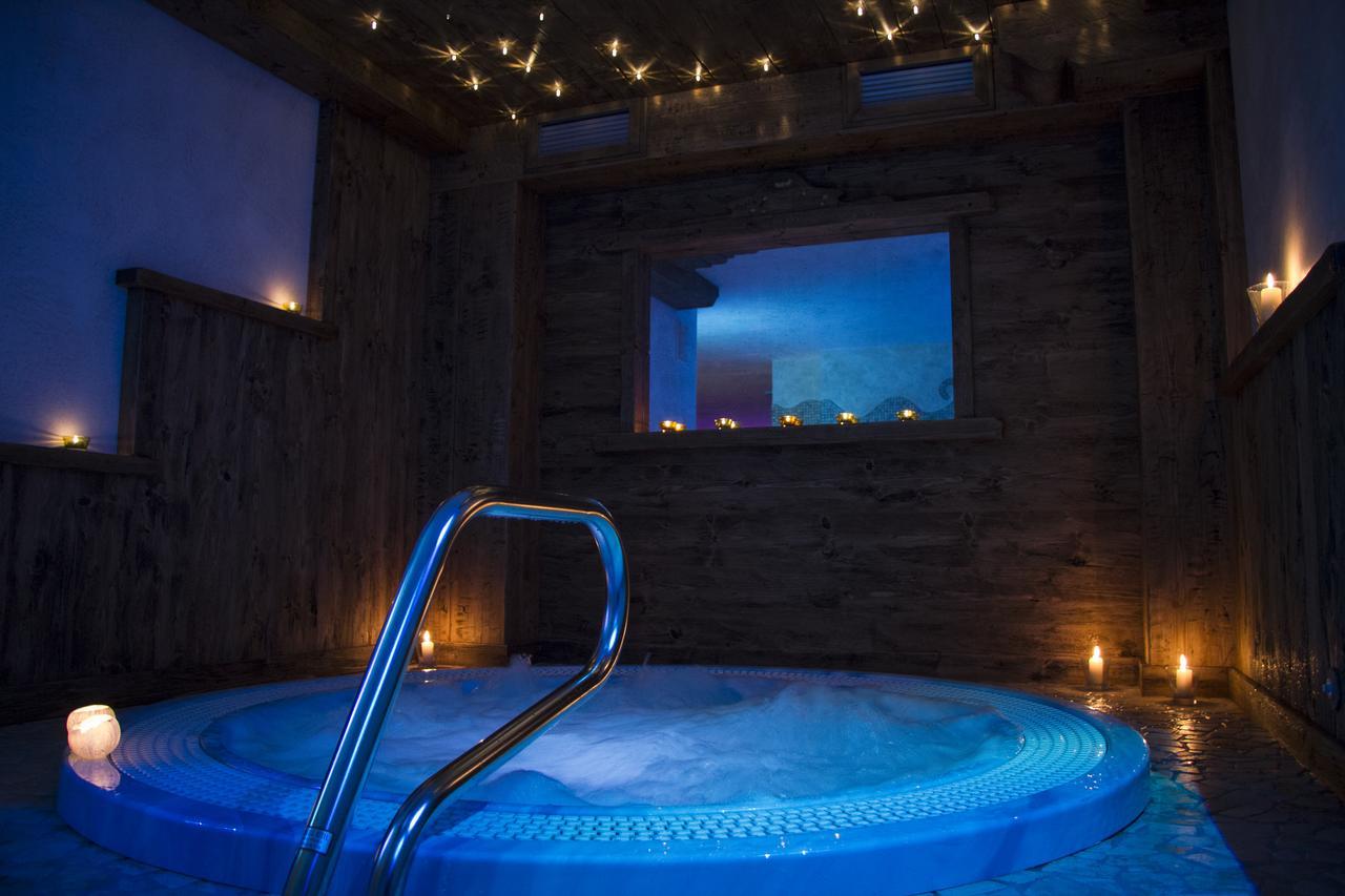 Hotel Lory Pinzolo Eksteriør bilde